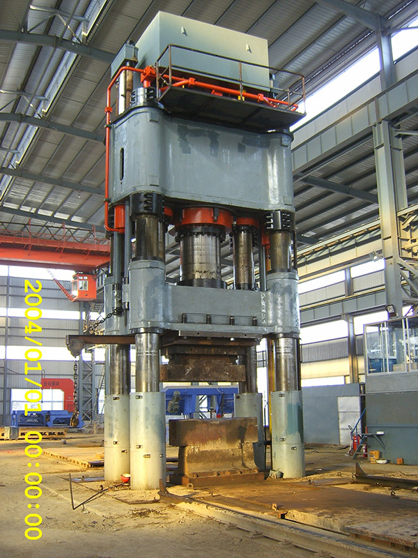 自由鍛造液(ye)壓機