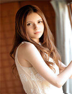 国产漂亮白嫩美女