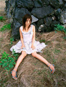 撕开美女的衣服2